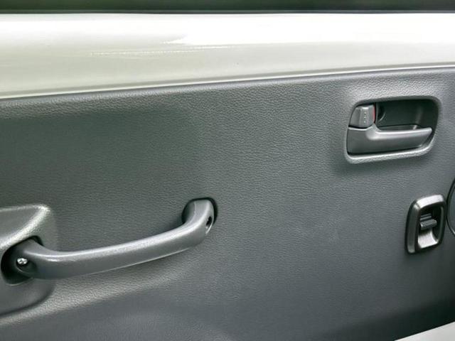 キャリイトラック ４ＷＤ　ＫＣ　保証書／セーフティサポート（スズキ）／車線逸脱防止支援システム／ＡＢＳ／エアバッグ　運転席／エアバッグ　助手席／パワーウインドウ／キーレスエントリー／パワーステアリング／オートライト　ワンオーナー（29枚目）