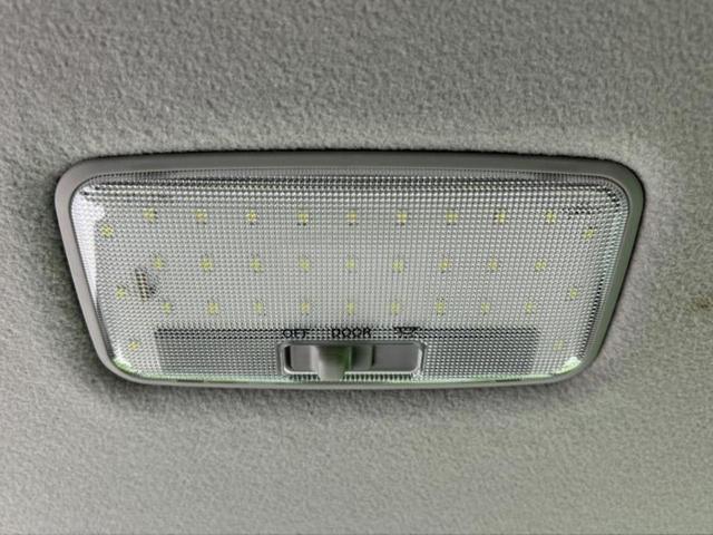 シエンタ ハイブリッドZ 新品タイヤ/保証書/ディスプレイオーディオ+ナビ10.5インチ/衝突安全装置/両側電動スライドドア/パノラミックビューモニター/車線逸脱防止支援システム 衝突被害軽減システム 全周囲カメラ 禁煙車(42枚目)