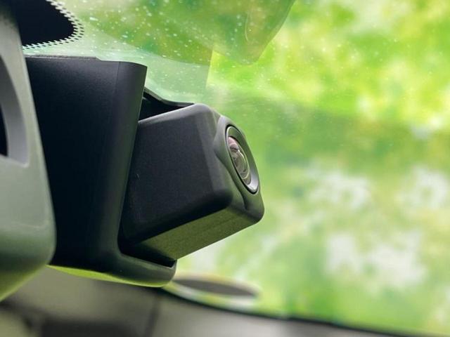 レヴォーグ ４ＷＤ１．６ＳＴＩスポーツアイサイト　新品タイヤ／保証書／純正　８インチ　ＳＤナビ／衝突安全装置／シートヒーター　前席／車線逸脱防止支援システム／シート　フルレザー／パーキングアシスト　バックガイド／ヘッドランプ　ＬＥＤ　革シート　４ＷＤ（15枚目）