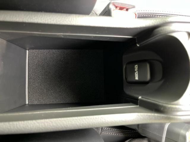 アクア Ｚ　保証書／ディスプレイオーディオ１０．５インチ／衝突安全装置／シートヒーター　前席／車線逸脱防止支援システム／シート　ハーフレザー／パーキングアシスト　バックガイド　衝突被害軽減システム　バックカメラ（27枚目）