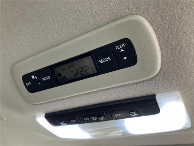 セレナ ハイウェイスターＶアーバンクロム　保証書／純正　１０インチ　ＳＤナビ／フリップダウンモニター　純正　１１インチ／インテリジェントルームミラー／衝突安全装置／両側電動スライドドア／アラウンドビューモニター／車線逸脱防止支援システム（17枚目）