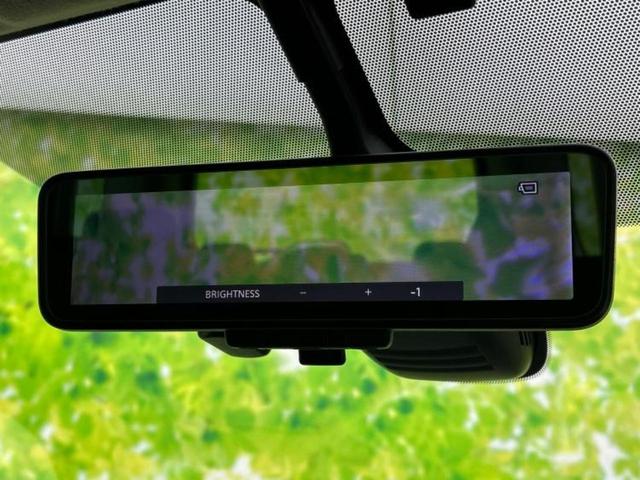 セレナ ハイウェイスターＶアーバンクロム　保証書／純正　１０インチ　ＳＤナビ／フリップダウンモニター　純正　１１インチ／インテリジェントルームミラー／衝突安全装置／両側電動スライドドア／アラウンドビューモニター／車線逸脱防止支援システム（18枚目）