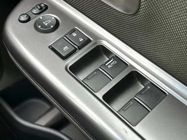 フリードハイブリッド ハイブリッドGホンダセンシング 新品タイヤ/保証書/社外 SDナビ/衝突安全装置/両側電動スライドドア/車線逸脱防止支援システム/ヘッドランプ LED/ETC/EBD付ABS/横滑り防止装置/アイドリングストップ/フルセグTV(21枚目)