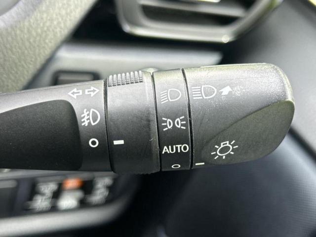 ヴォクシー ZSキラメキ2 新品タイヤ/エアロ/保証書/社外 11インチ SDナビ/衝突安全装置/両側電動スライドドア/車線逸脱防止支援システム/ヘッドランプ LED/ETC/EBD付ABS/横滑り防止装置 衝突被害軽減システム(26枚目)