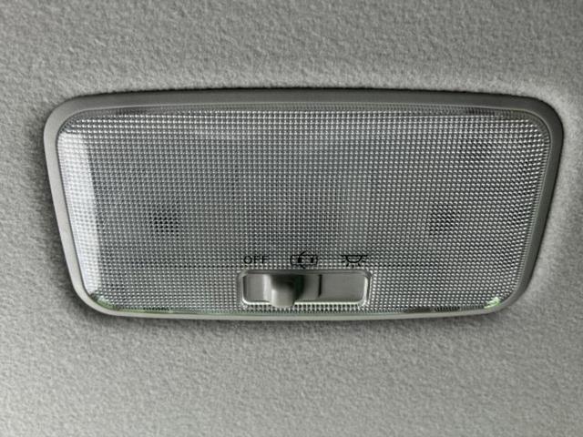 ヴォクシー ZSキラメキ2 新品タイヤ/エアロ/保証書/社外 11インチ SDナビ/衝突安全装置/両側電動スライドドア/車線逸脱防止支援システム/ヘッドランプ LED/ETC/EBD付ABS/横滑り防止装置 衝突被害軽減システム(39枚目)