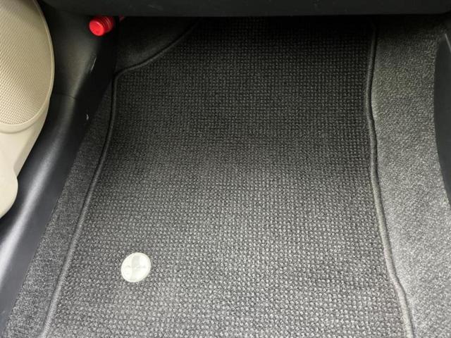 アクア G 新品タイヤ/保証書/純正 SDナビ/シートヒーター 前席/Bluetooth接続/ETC/EBD付ABS/横滑り防止装置/アイドリングストップ/フルセグTV/DVD/エアバッグ 運転席 ワンオーナー(30枚目)