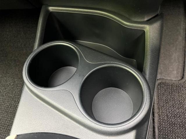 アクア G 新品タイヤ/保証書/純正 SDナビ/シートヒーター 前席/Bluetooth接続/ETC/EBD付ABS/横滑り防止装置/アイドリングストップ/フルセグTV/DVD/エアバッグ 運転席 ワンオーナー(31枚目)