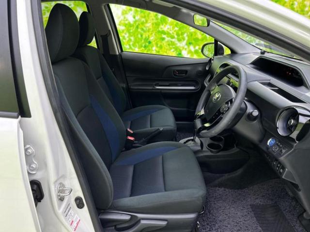 アクア Ｓ　新品タイヤ／保証書／純正　ＳＤナビ／衝突安全装置／車線逸脱防止支援システム／ドライブレコーダー　純正／Ｂｌｕｅｔｏｏｔｈ接続／ＥＴＣ／ＥＢＤ付ＡＢＳ／横滑り防止装置／アイドリングストップ／フルセグＴＶ（4枚目）