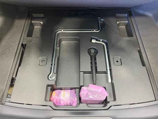 クラウンハイブリッド ＲＳアドバンス　サンルーフ／保証書／純正　８インチ　メモリーナビ／トヨタセーフティセンス／シートヒーター　前席／車線逸脱防止支援システム／シート　フルレザー／ドライブレコーダー　前後／ヘッドランプ　ＬＥＤ　革シート（19枚目）