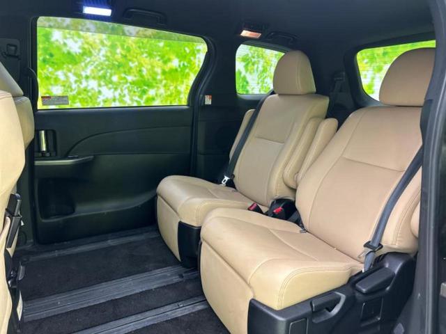 エスティマ アエラスベリーエディション 純正 SDナビ/フリップダウンモニター/両側電動スライドドア/シートヒーター/シート 合皮/EBD付ABS/横滑り防止装置/フルセグTV/エアバッグ 運転席/エアバッグ 助手席/MTモード付き(7枚目)