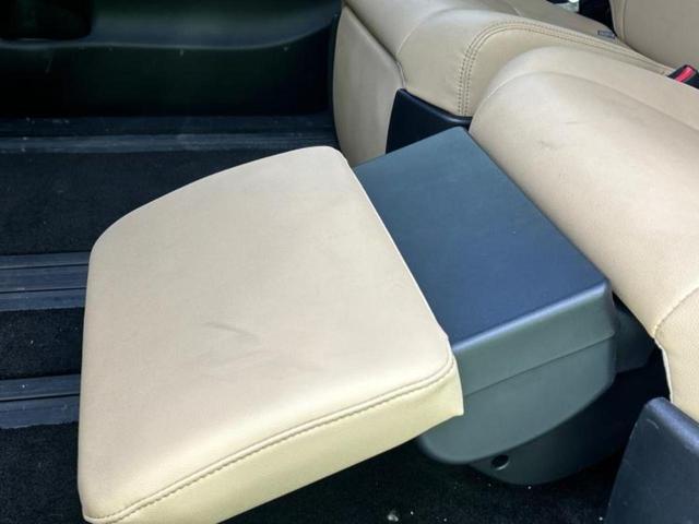 エスティマ アエラスベリーエディション 純正 SDナビ/フリップダウンモニター/両側電動スライドドア/シートヒーター/シート 合皮/EBD付ABS/横滑り防止装置/フルセグTV/エアバッグ 運転席/エアバッグ 助手席/MTモード付き(8枚目)