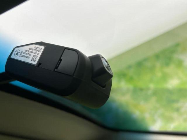 オデッセイハイブリッド eHEVアブソルート・EX 保証書/純正 11インチ メモリーナビ/フリップダウンモニター 純正 12.8インチ/ホンダセンシング/両側電動スライドドア/シートヒーター 全席/マルチビューカメラシステム/シート 合皮 電動シート(29枚目)