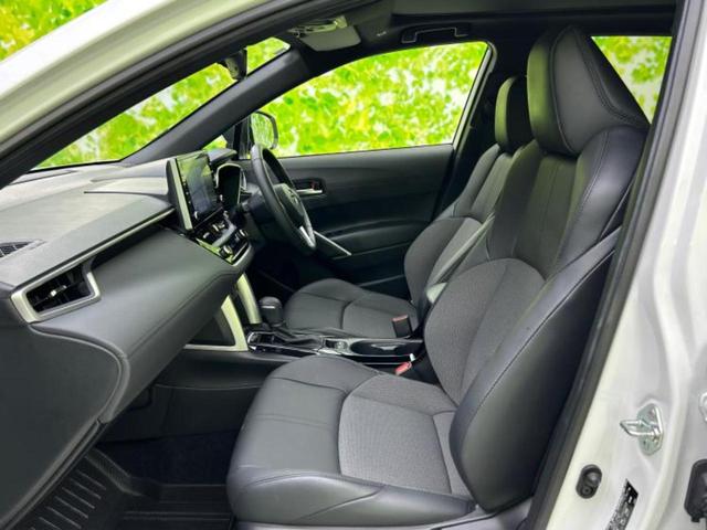 カローラクロス Ｚ　サンルーフ／純正エアロ／保証書／ディスプレイオーディオ＋ナビ／衝突安全装置／シートヒーター　前席／パノラミックビューモニター／車線逸脱防止支援システム／シート　ハーフレザー／電動バックドア　フルエアロ（6枚目）