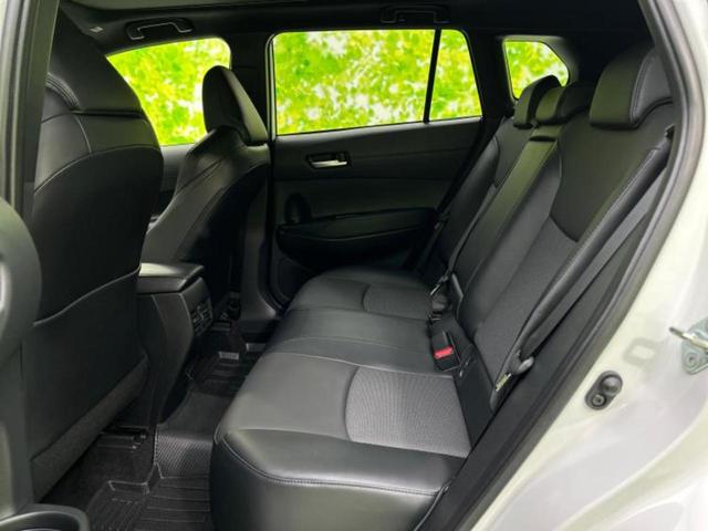 カローラクロス Ｚ　サンルーフ／純正エアロ／保証書／ディスプレイオーディオ＋ナビ／衝突安全装置／シートヒーター　前席／パノラミックビューモニター／車線逸脱防止支援システム／シート　ハーフレザー／電動バックドア　フルエアロ（7枚目）