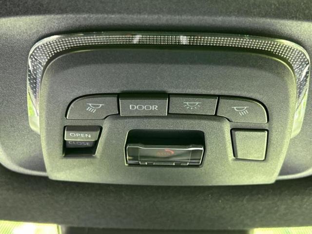 カローラクロス Ｚ　サンルーフ／純正エアロ／保証書／ディスプレイオーディオ＋ナビ／衝突安全装置／シートヒーター　前席／パノラミックビューモニター／車線逸脱防止支援システム／シート　ハーフレザー／電動バックドア　フルエアロ（15枚目）