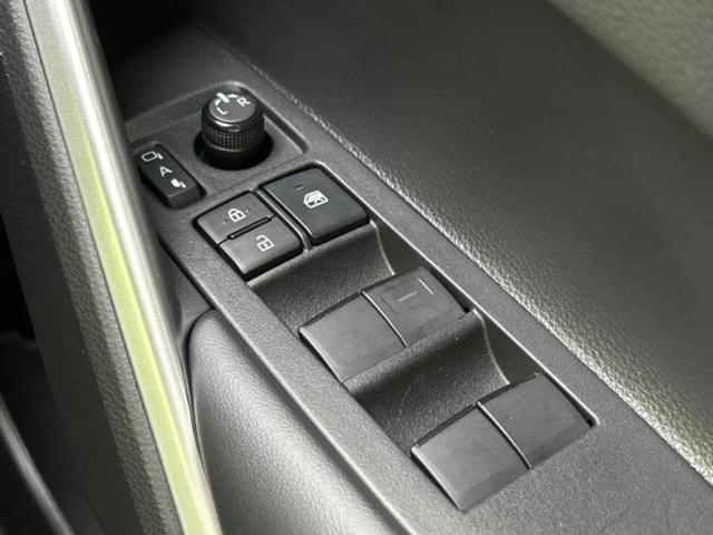 カローラクロス Ｚ　サンルーフ／純正エアロ／保証書／ディスプレイオーディオ＋ナビ／衝突安全装置／シートヒーター　前席／パノラミックビューモニター／車線逸脱防止支援システム／シート　ハーフレザー／電動バックドア　フルエアロ（28枚目）