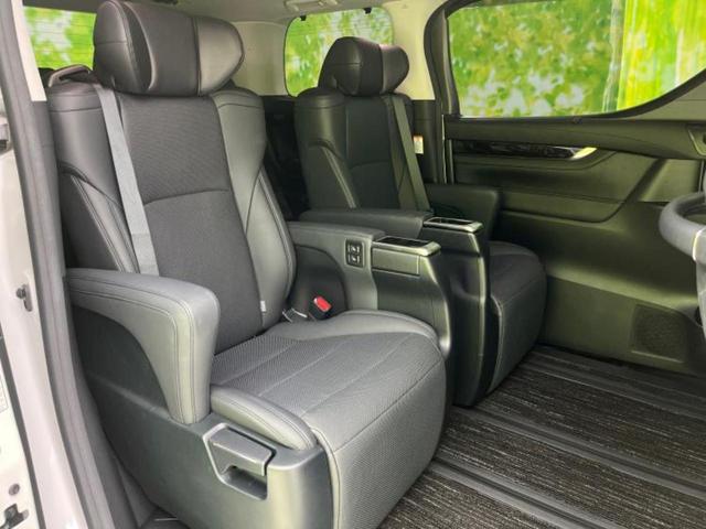 アルファード S Cパッケージ 新品タイヤ/サンルーフ/保証書/ディスプレイオーディオ+ナビ9インチ/フリップダウンモニター/デジタルインナーミラー/両側電動スライドドア/シート 合皮/電動バックドア 後席モニター 電動シート(5枚目)