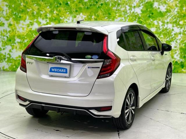 フィットハイブリッド ハイブリッド・Ｓホンダセンシング　新品タイヤ／保証書／純正　メモリーナビ／ホンダセンシング／車線逸脱防止支援システム／ヘッドランプ　ＬＥＤ／ＵＳＢジャック／Ｂｌｕｅｔｏｏｔｈ接続／ＥＴＣ／横滑り防止装置／クルーズコントロール（3枚目）