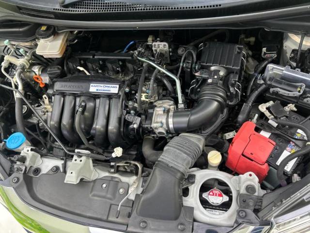 フィットハイブリッド ハイブリッド・Ｓホンダセンシング　新品タイヤ／保証書／純正　メモリーナビ／ホンダセンシング／車線逸脱防止支援システム／ヘッドランプ　ＬＥＤ／ＵＳＢジャック／Ｂｌｕｅｔｏｏｔｈ接続／ＥＴＣ／横滑り防止装置／クルーズコントロール（50枚目）