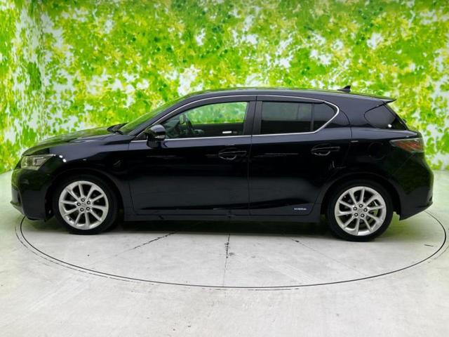 CT CT200h 新品タイヤ/純正 SDナビ/シートヒーター 前席/USBジャック/Bluetooth接続/ETC/EBD付ABS/横滑り防止装置/アイドリングストップ/バックモニター/フルセグTV/DVD DVD再生(2枚目)