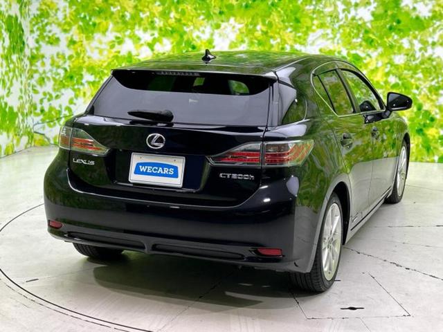 CT CT200h 新品タイヤ/純正 SDナビ/シートヒーター 前席/USBジャック/Bluetooth接続/ETC/EBD付ABS/横滑り防止装置/アイドリングストップ/バックモニター/フルセグTV/DVD DVD再生(3枚目)