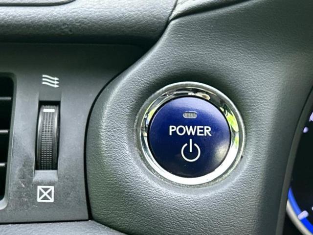 CT CT200h 新品タイヤ/純正 SDナビ/シートヒーター 前席/USBジャック/Bluetooth接続/ETC/EBD付ABS/横滑り防止装置/アイドリングストップ/バックモニター/フルセグTV/DVD DVD再生(17枚目)