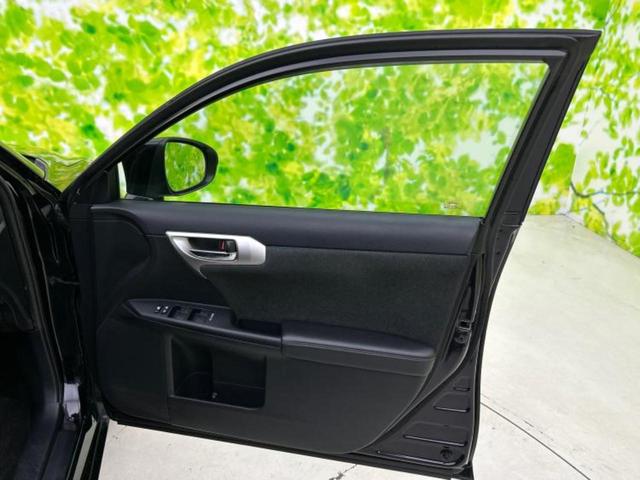 CT CT200h 新品タイヤ/純正 SDナビ/シートヒーター 前席/USBジャック/Bluetooth接続/ETC/EBD付ABS/横滑り防止装置/アイドリングストップ/バックモニター/フルセグTV/DVD DVD再生(19枚目)