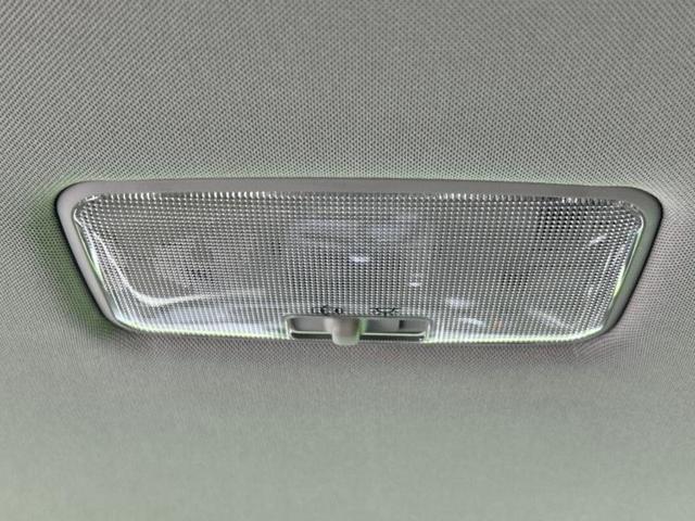 CT CT200h 新品タイヤ/純正 SDナビ/シートヒーター 前席/USBジャック/Bluetooth接続/ETC/EBD付ABS/横滑り防止装置/アイドリングストップ/バックモニター/フルセグTV/DVD DVD再生(39枚目)