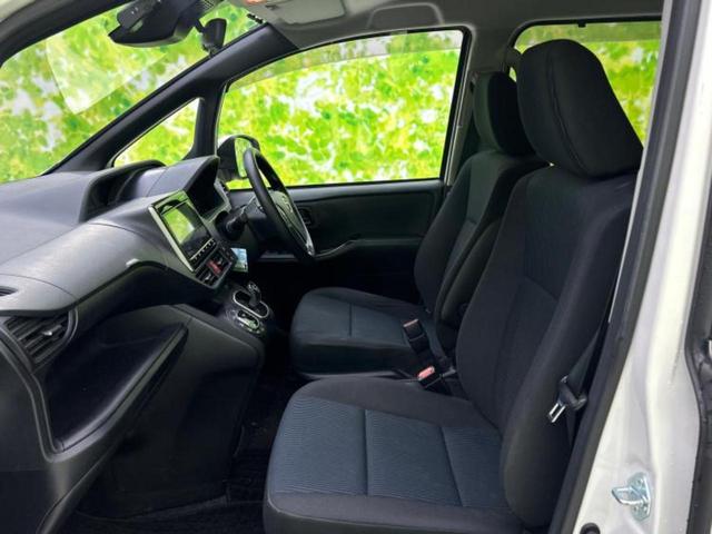 ノア ハイブリッドX 新品タイヤ/保証書/純正 9インチ SDナビ/衝突安全装置/電動スライドドア/車線逸脱防止支援システム/ドライブレコーダー 純正/ヘッドランプ LED/Bluetooth接続/ETC バックカメラ(6枚目)