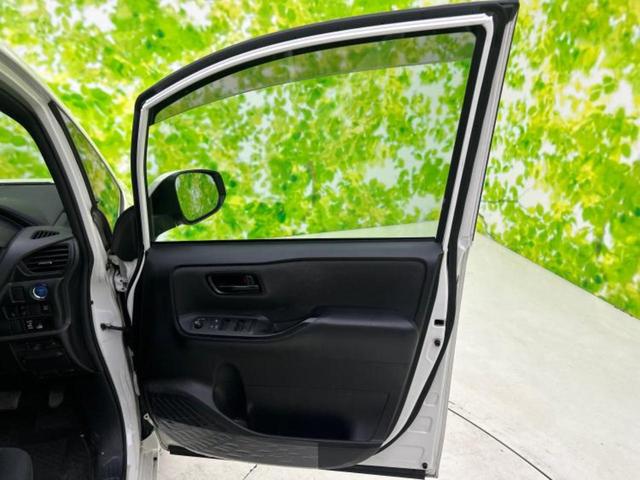 ノア ハイブリッドX 新品タイヤ/保証書/純正 9インチ SDナビ/衝突安全装置/電動スライドドア/車線逸脱防止支援システム/ドライブレコーダー 純正/ヘッドランプ LED/Bluetooth接続/ETC バックカメラ(21枚目)