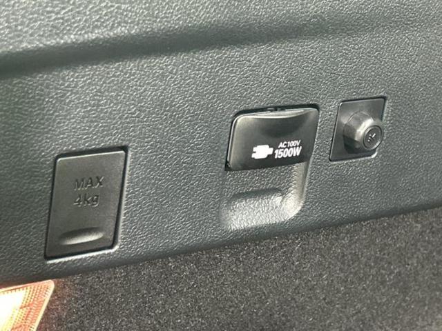 プリウス Ａプレミアム　エアロ／保証書／純正　９インチ　ＳＤナビ／衝突安全装置／シートヒーター／車線逸脱防止支援システム／シート　フルレザー／パーキングアシスト　バックガイド／パーキングアシスト　自動操舵　革シート　ＥＴＣ（19枚目）