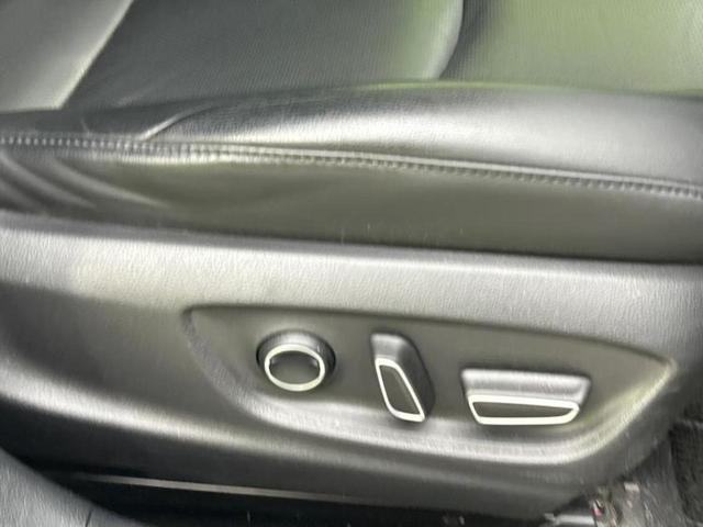 プリウス Ａプレミアム　エアロ／保証書／純正　９インチ　ＳＤナビ／衝突安全装置／シートヒーター／車線逸脱防止支援システム／シート　フルレザー／パーキングアシスト　バックガイド／パーキングアシスト　自動操舵　革シート　ＥＴＣ（25枚目）