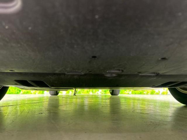 プリウス Ａプレミアム　エアロ／保証書／純正　９インチ　ＳＤナビ／衝突安全装置／シートヒーター／車線逸脱防止支援システム／シート　フルレザー／パーキングアシスト　バックガイド／パーキングアシスト　自動操舵　革シート　ＥＴＣ（30枚目）