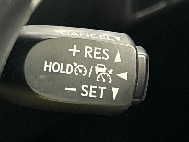 ハリアー プレミアム　保証書／純正　９インチ　ＳＤナビ／車線逸脱防止支援システム／シート　ハーフレザー／電動バックドア／ヘッドランプ　ＬＥＤ／ＥＴＣ／ＥＢＤ付ＡＢＳ／横滑り防止装置／アイドリングストップ／フルセグＴＶ（13枚目）