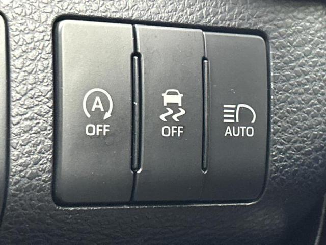 ハリアー プレミアム　保証書／純正　９インチ　ＳＤナビ／車線逸脱防止支援システム／シート　ハーフレザー／電動バックドア／ヘッドランプ　ＬＥＤ／ＥＴＣ／ＥＢＤ付ＡＢＳ／横滑り防止装置／アイドリングストップ／フルセグＴＶ（14枚目）