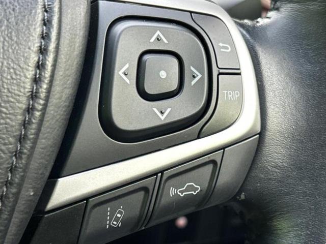 ハリアー プレミアム　保証書／純正　９インチ　ＳＤナビ／車線逸脱防止支援システム／シート　ハーフレザー／電動バックドア／ヘッドランプ　ＬＥＤ／ＥＴＣ／ＥＢＤ付ＡＢＳ／横滑り防止装置／アイドリングストップ／フルセグＴＶ（26枚目）