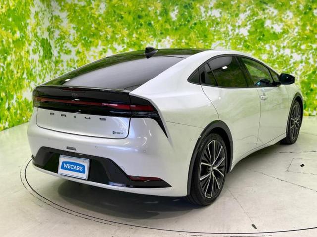 プリウス ４ＷＤ　Ｚ　新品タイヤ／ガラスルーフ／保証書／純正　１１．６インチ　ＳＤナビ／デジタルインナーミラー／衝突安全装置／エアーシート　前席／全方位モニター／車線逸脱防止支援システム／シート　合皮　衝突被害軽減システム（3枚目）