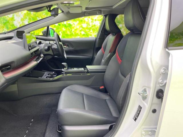 プリウス ４ＷＤ　Ｚ　新品タイヤ／ガラスルーフ／保証書／純正　１１．６インチ　ＳＤナビ／デジタルインナーミラー／衝突安全装置／エアーシート　前席／全方位モニター／車線逸脱防止支援システム／シート　合皮　衝突被害軽減システム（6枚目）