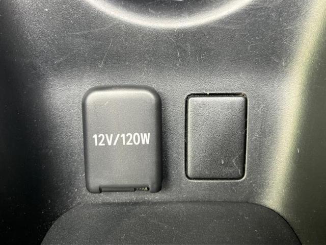 プリウス Ｓツーリングセレクション　新品タイヤ／保証書／純正　９インチ　ＳＤナビ／シートヒーター／シート　合皮／ヘッドランプ　ＬＥＤ／ＥＴＣ／ＥＢＤ付ＡＢＳ／横滑り防止装置／アイドリングストップ／地上波デジタルチューナー　記録簿（20枚目）