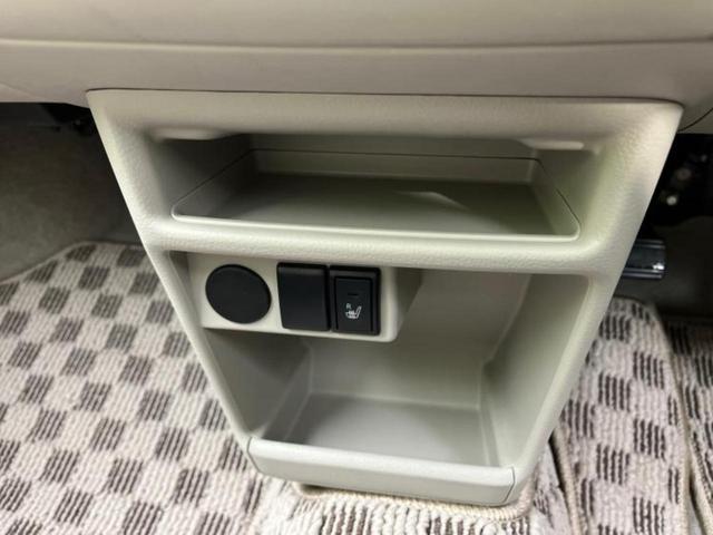 アルトラパン Ｌ　新品タイヤ／保証書／衝突安全装置／シートヒーター　運転席／ＥＢＤ付ＡＢＳ／横滑り防止装置／アイドリングストップ／禁煙車／エアバッグ　運転席／エアバッグ　助手席／パワーウインドウ／キーレスエントリー（30枚目）