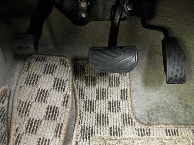 アルトラパン Ｌ　新品タイヤ／保証書／衝突安全装置／シートヒーター　運転席／ＥＢＤ付ＡＢＳ／横滑り防止装置／アイドリングストップ／禁煙車／エアバッグ　運転席／エアバッグ　助手席／パワーウインドウ／キーレスエントリー（31枚目）