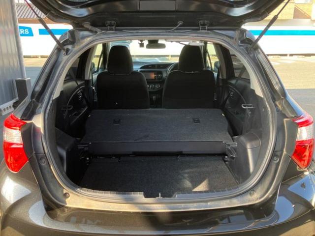 ヴィッツ Ｆセーフティエディション　新品タイヤ／保証書／純正　ＳＤナビ／衝突安全装置／車線逸脱防止支援システム／ドライブレコーダー　社外／ヘッドランプ　ＬＥＤ／Ｂｌｕｅｔｏｏｔｈ接続／ＥＢＤ付ＡＢＳ／横滑り防止装置／バックモニター（8枚目）