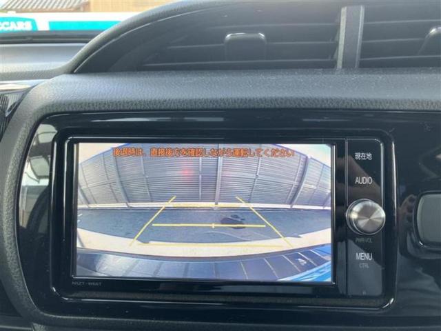 ヴィッツ Ｆセーフティエディション　新品タイヤ／保証書／純正　ＳＤナビ／衝突安全装置／車線逸脱防止支援システム／ドライブレコーダー　社外／ヘッドランプ　ＬＥＤ／Ｂｌｕｅｔｏｏｔｈ接続／ＥＢＤ付ＡＢＳ／横滑り防止装置／バックモニター（11枚目）