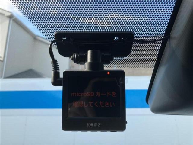 ヴィッツ Ｆセーフティエディション　新品タイヤ／保証書／純正　ＳＤナビ／衝突安全装置／車線逸脱防止支援システム／ドライブレコーダー　社外／ヘッドランプ　ＬＥＤ／Ｂｌｕｅｔｏｏｔｈ接続／ＥＢＤ付ＡＢＳ／横滑り防止装置／バックモニター（17枚目）