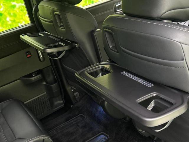 ステップワゴン ｅＨＥＶスパーダプレミアムライン　新品タイヤ／保証書／純正　１１インチ　ナビ／フリップダウンモニター　純正　１５．６インチ／ホンダセンシング／両側電動スライドドア／シートヒーター　全席／マルチビューカメラシステム　衝突被害軽減システム（7枚目）