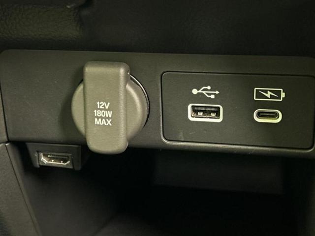 ステップワゴン ｅＨＥＶスパーダプレミアムライン　新品タイヤ／保証書／純正　１１インチ　ナビ／フリップダウンモニター　純正　１５．６インチ／ホンダセンシング／両側電動スライドドア／シートヒーター　全席／マルチビューカメラシステム　衝突被害軽減システム（17枚目）