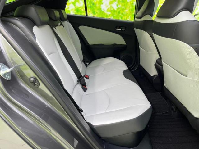 プリウス Ｓツーリングセレクション　純正エアロ／保証書／純正　９インチ　ＳＤナビ／シートヒーター／ヘッドランプ　ＬＥＤ／ＥＴＣ／ＥＢＤ付ＡＢＳ／横滑り防止装置／アイドリングストップ／フルセグＴＶ／エアバッグ　運転席　フルエアロ（5枚目）