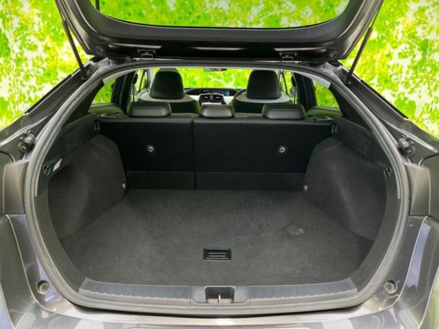 プリウス Ｓツーリングセレクション　純正エアロ／保証書／純正　９インチ　ＳＤナビ／シートヒーター／ヘッドランプ　ＬＥＤ／ＥＴＣ／ＥＢＤ付ＡＢＳ／横滑り防止装置／アイドリングストップ／フルセグＴＶ／エアバッグ　運転席　フルエアロ（8枚目）