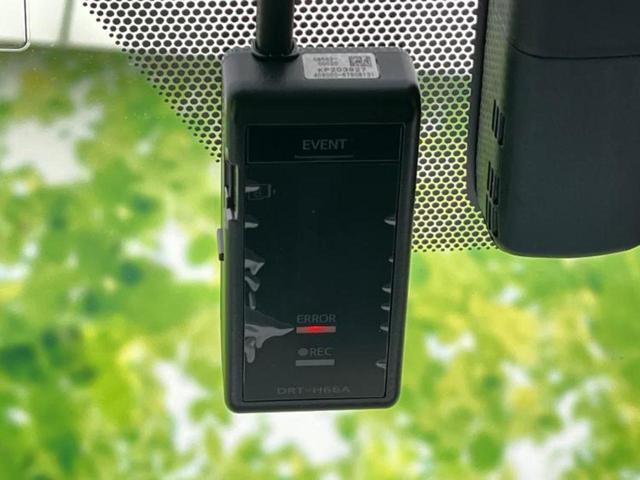 プリウス Ｓツーリングセレクション　純正エアロ／保証書／純正　９インチ　ＳＤナビ／シートヒーター／ヘッドランプ　ＬＥＤ／ＥＴＣ／ＥＢＤ付ＡＢＳ／横滑り防止装置／アイドリングストップ／フルセグＴＶ／エアバッグ　運転席　フルエアロ（16枚目）