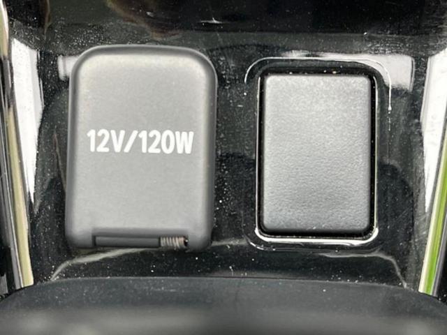 プリウス Ｓツーリングセレクション　純正エアロ／保証書／純正　９インチ　ＳＤナビ／シートヒーター／ヘッドランプ　ＬＥＤ／ＥＴＣ／ＥＢＤ付ＡＢＳ／横滑り防止装置／アイドリングストップ／フルセグＴＶ／エアバッグ　運転席　フルエアロ（27枚目）